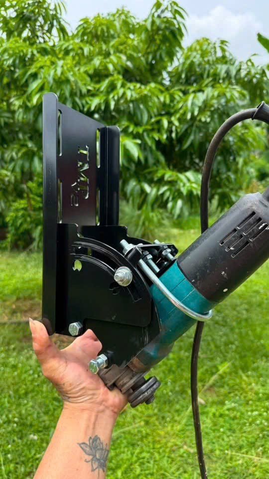 Giá đỡ đầu máy cắt đá, gạch