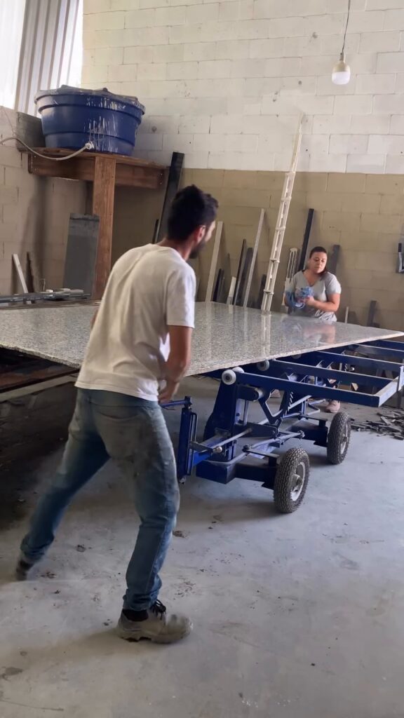 Xe đẩy tấm đá nghiêng – nằm